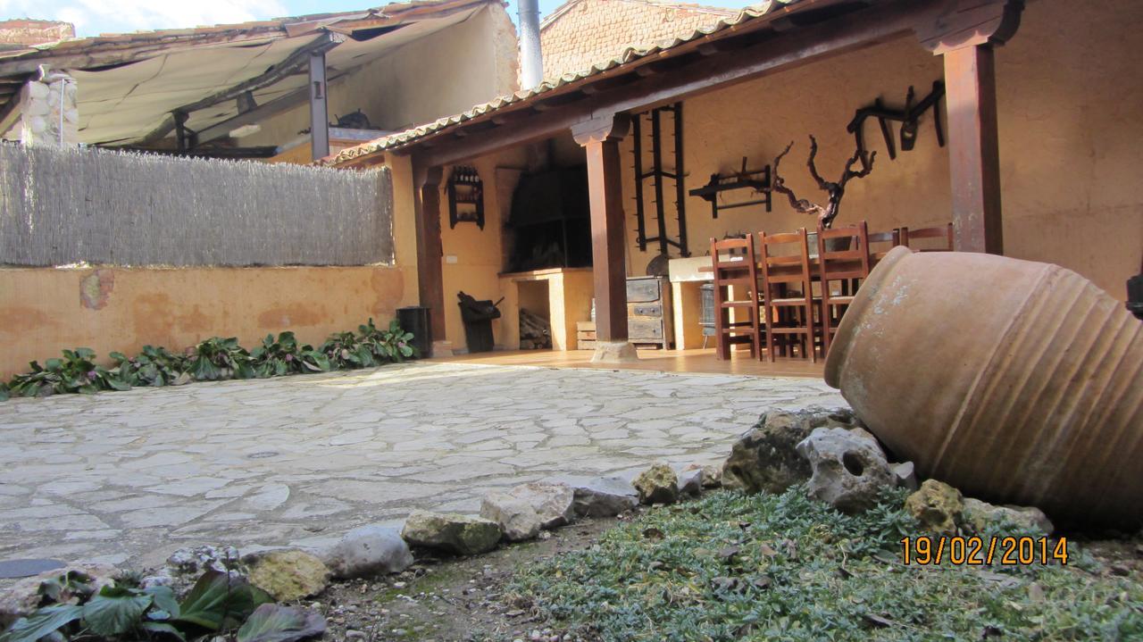 Hotel Casa Rural La Prensa De Vino San Esteban De Gormaz Exterior foto